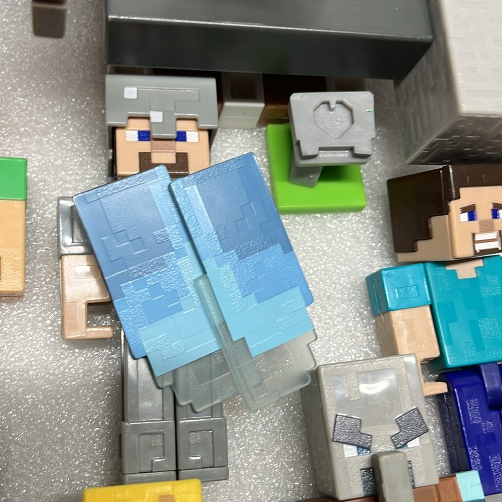 Minecraft Lot - Picture 9 of 11